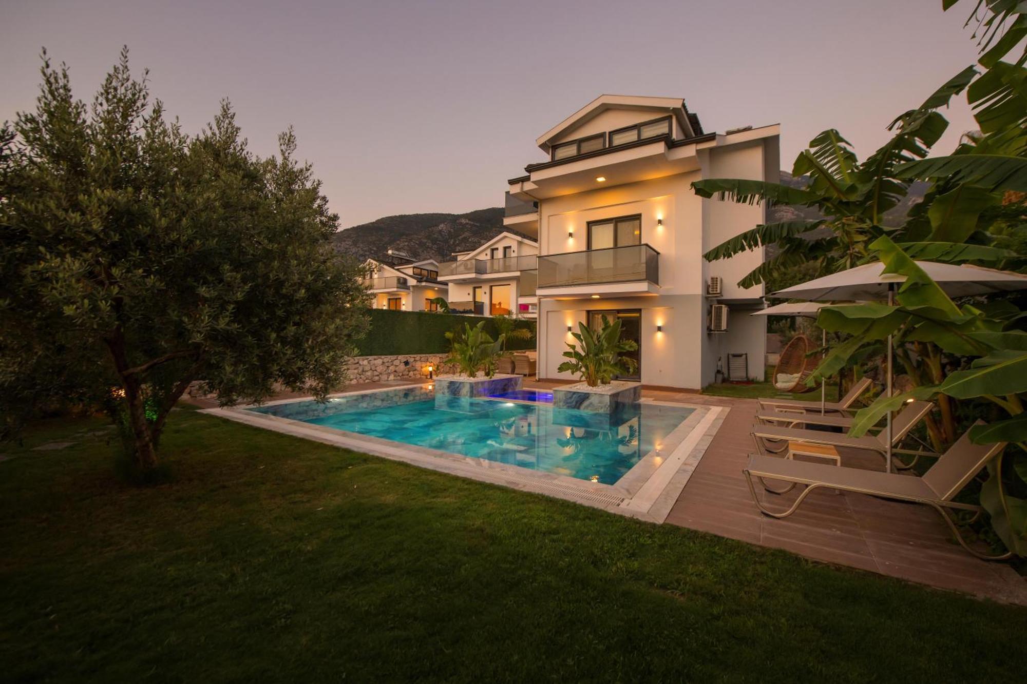 Villa Carya Oeluedeniz เฟทิเย ภายนอก รูปภาพ