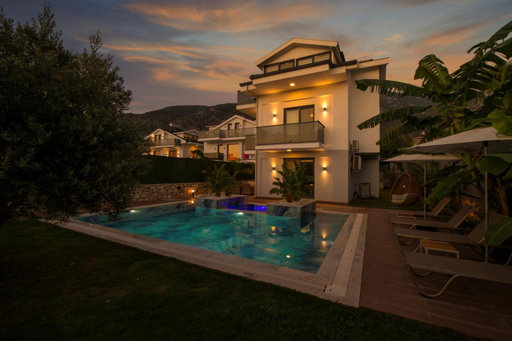 Villa Carya Oeluedeniz เฟทิเย ภายนอก รูปภาพ